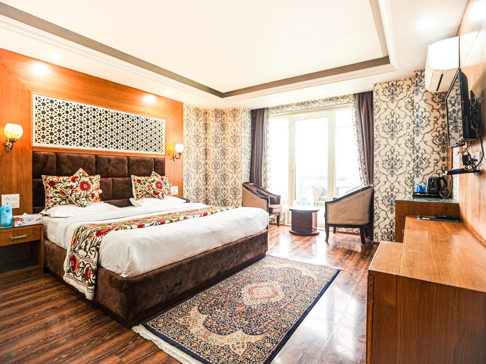 Hotel The Montreal Telbal Buitenkant foto