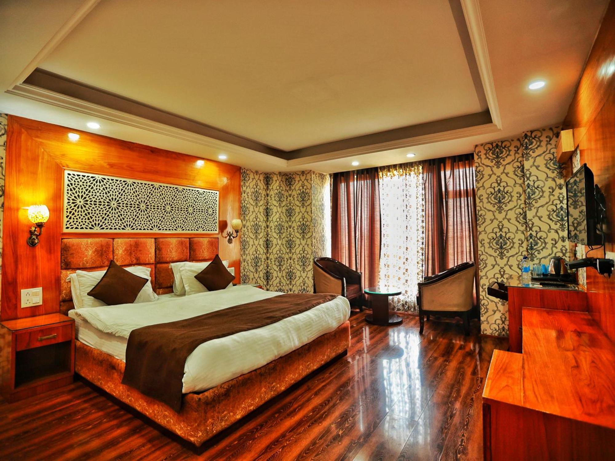 Hotel The Montreal Telbal Buitenkant foto